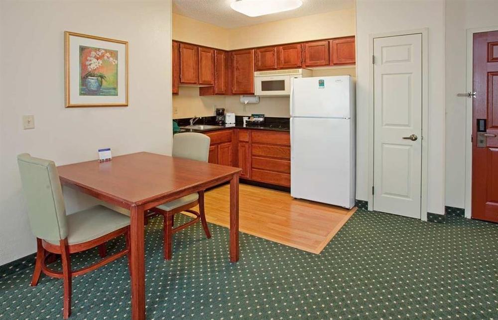 Homewood Suites By Hilton Houston-Willowbrook Mall Rum bild
