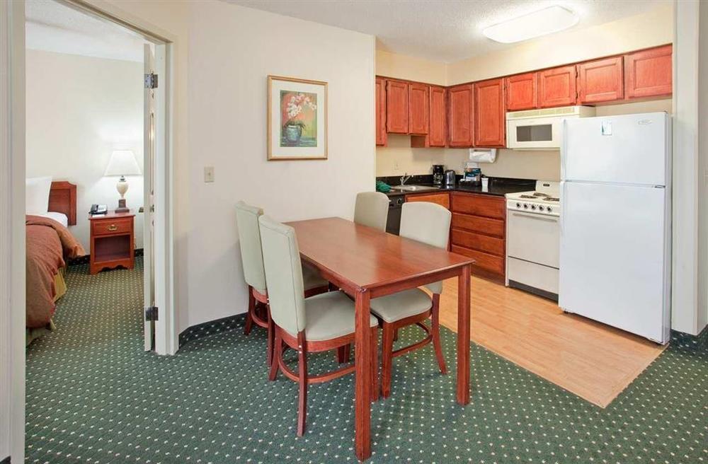Homewood Suites By Hilton Houston-Willowbrook Mall Rum bild